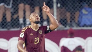 Venezuela gana y se ilusiona por clasificar a su primer Mundial