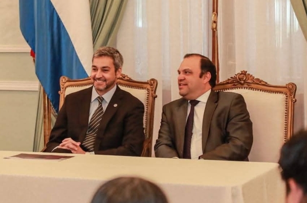 Mario Varela deja HC para volver a Fuerza Republicana - Noticiero Paraguay
