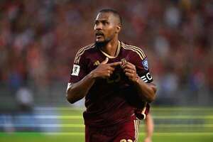 Eliminatorias Sudamericanas: Venezuela sigue viva tras derrotar a Bolivia 2-0 - Fútbol Internacional - ABC Color