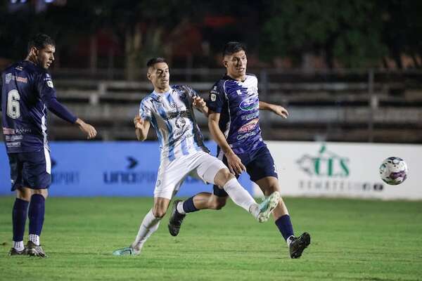 Guaireña FC deja escapar la chance de alcanzar la cima - Fútbol de Intermedia - ABC Color