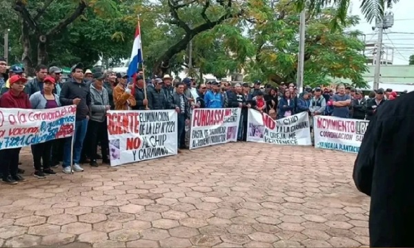 Pequeños ganaderos del Norte se movilizan contra Ley de Identificación Animal - OviedoPress