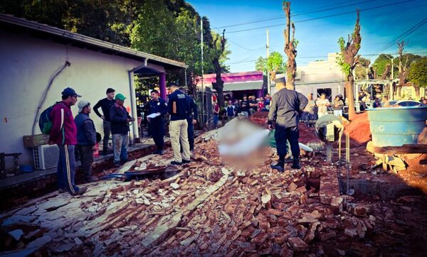 Muralla colapsa en Caaguazú y causa la trágica muerte de un obrero - ADN Digital