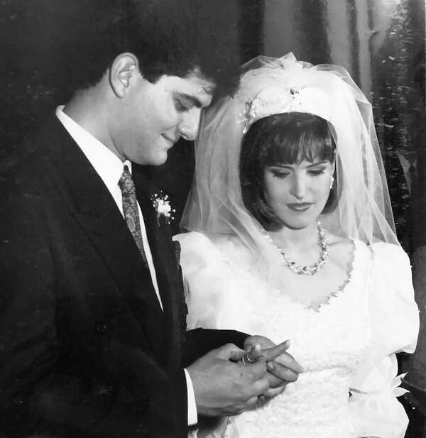 Jazmín Pazos celebró sus 33 años de matrimonio: “El amor verdadero no es una utopía” - Gente - ABC Color