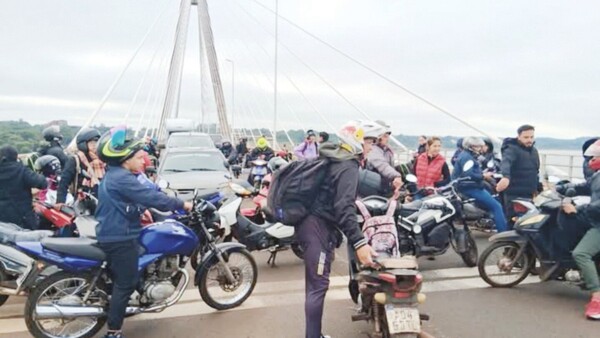 Paseros ya se rebelan contra la extrema argelería en la frontera