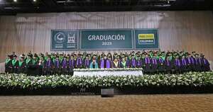 La Nación / Una noche de sueños cumplidos: 290 profesionales celebraron su graduación en la Universidad Columbia