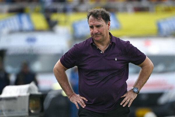 Versus / ¿Aguantará el DT Néstor Lorenzo al frente de una Colombia a la deriva?