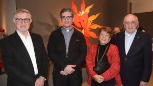 Exclusivo cóctel de apertura de muestra