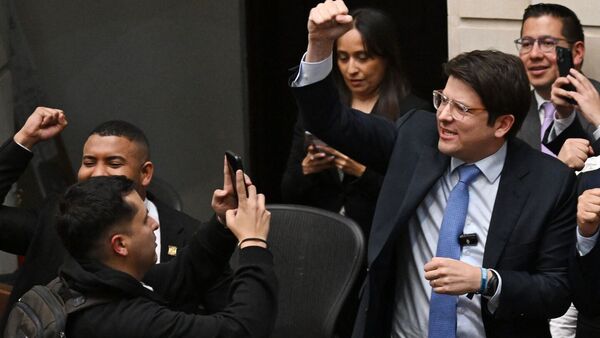 Colombia: Hieren de bala a un aspirante a la Presidencia