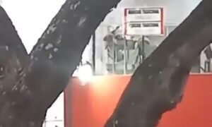 (Video) Violencia política en Colombia: Miguel Uribe herido en atentado armado