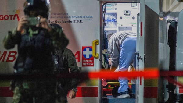 Aspirante a presidencia de Colombia supera con éxito una primera cirugía tras ser baleado