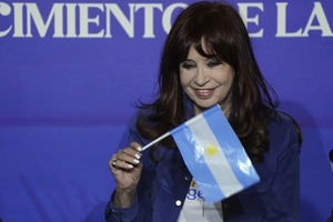 Cristina Fernández advierte que podría ir presa y desafía al gobierno de Milei