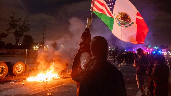 Trump culpa a la "izquierda radical" de instigar y financiar las protestas de Los Ángeles
