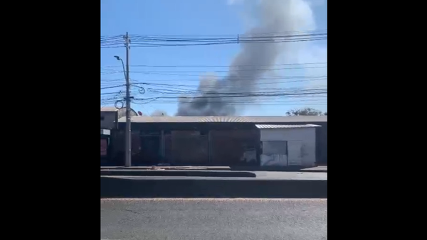 Bomberos controlan incendio de grandes proporciones en zona del barrio San Pablo
