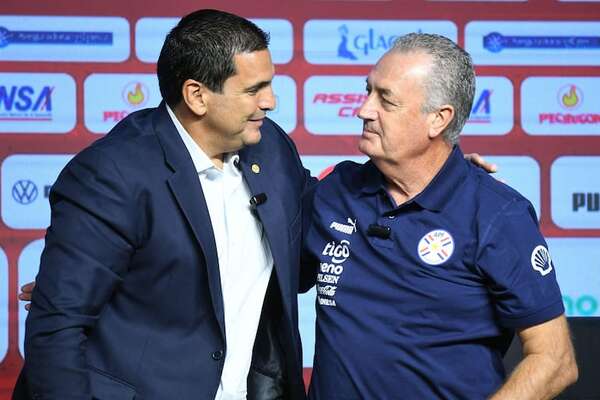 Alfaro, con “libertad absoluta” y en sintonía con la directiva - Selección Paraguaya - ABC Color