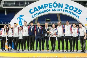 Kinesióloga de la FCMUNA se consagró campeona con la Albirroja del Sudamericano femenino - trece