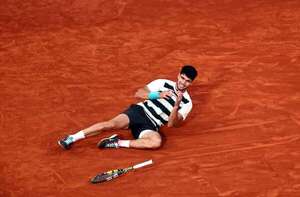Alcaraz resucita ante Sinner en una legendaria final de Roland Garros - Polideportivo - ABC Color