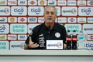 Gustavo Alfaro: “el plantel todavía no está recuperado del esfuerzo” - Selección Paraguaya - ABC Color