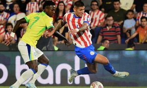 Versus / ¿Por qué Brasil llevó a Paraguay en la cancha del Corinthians?