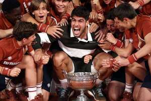 Alcaraz, el sexto en la historia que remonta dos sets en una final de Roland Garros - Polideportivo - ABC Color