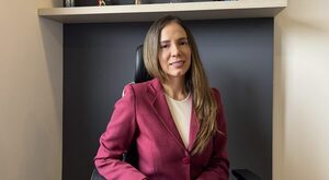 Datos de celulares podrían revelar más implicados en estafa de US$ 1.600.000 - El Observador