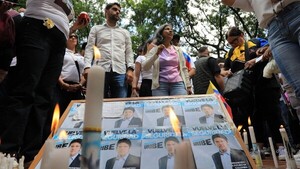 Colombia teme volver a los años más oscuros de violencia tras atentado