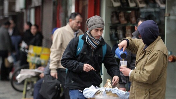 Ambiente frío a fresco y vientos del sur para el inicio de semana laboral