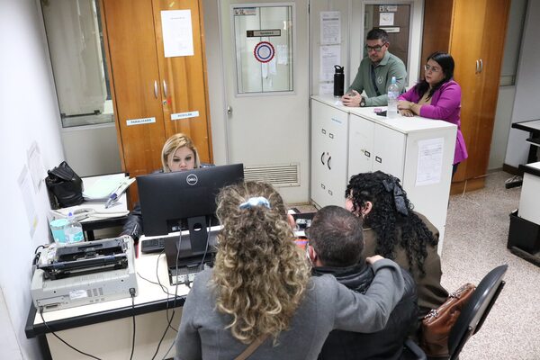 Prisión preventiva para padres de adolescente que habría matado a Fernanda - trece