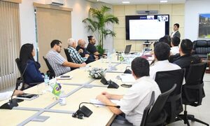 Mesa técnica avanza en planificación de obras del viaducto del km 10 en CDE, que financia ITAIPU