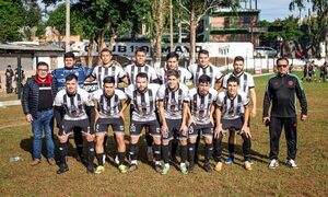 Primero de Mayo golea y sigue firme en la cima