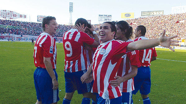 Paraguay va por otro salto en el historial - Noticiero Paraguay