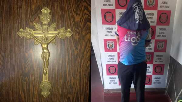 Amenazó con una cruz de bronce a su mamá de 84 años
