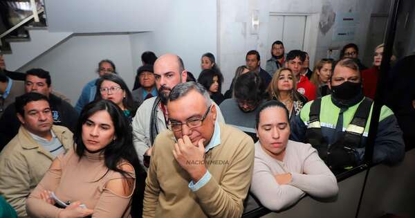 La Nación / Comuna asuncena anuncia pago de salario a funcionarios en 48 horas