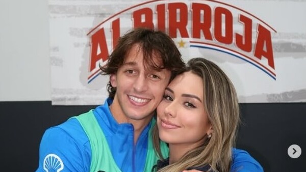 Novias de jugadores marcan a full territorio tras furor de albirrojos