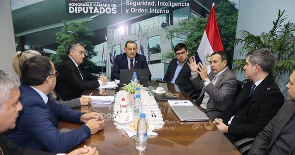 La Nación / Gobierno encara con responsabilidad problemática del transporte público, destacan