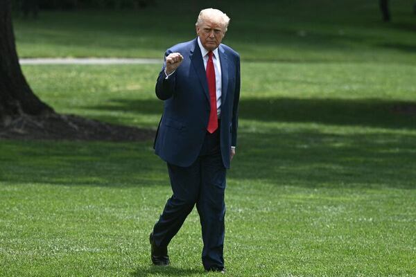 Trump dice que enviar tropas salvó a Los Ángeles de ser “completamente destruida” - Mundo - ABC Color
