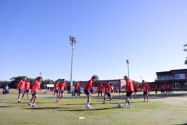 La Albirroja culmin贸 su entrenamiento y ya est谩 lista para su desaf铆o en Brasil