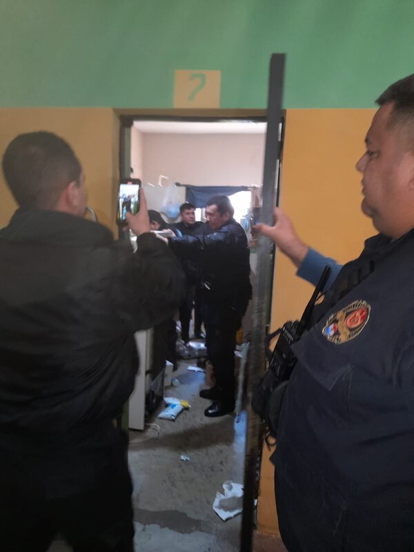 Incautan armas de fuego en el Centro de Rehabilitación Social de Encarnación