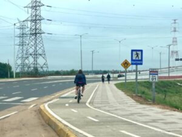 Estacionar sobre bicisendas y cruces peatonales te puede costar caro » San Lorenzo PY