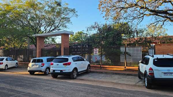 Santa Rosa: director niega falta de agua en una escuela pública - Nacionales - ABC Color