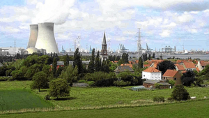 Reino Unido invierte casi 17.000 millones de euros en su primera planta nuclear desde 1995