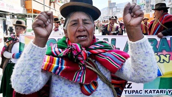 Nuevas marchas reclaman soluciones a la crisis en Bolivia