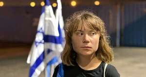 La Nación / Greta Thunberg abandonó Israel en un vuelo rumbo a Francia
