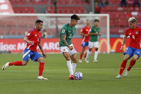 Versus / Bolivia y Chile se enfrentan por un último respiro mundialista