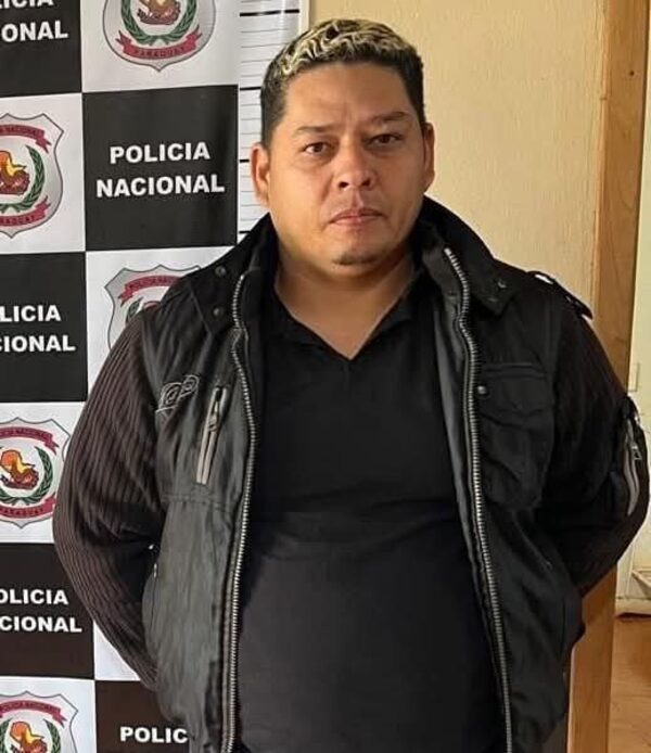 Infeliz le derramó agua caliente a su doña y quedó preso