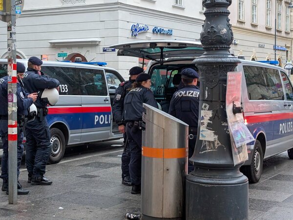 Tiroteo en escuela de Austria dejó al menos 10 muertos, incluyendo el atacante