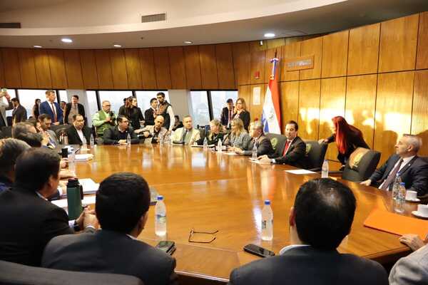 Comisión dictamina a favor de la intervención de la Municipalidad de Asunción