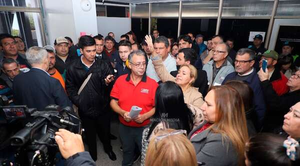 Municipalidad de Asunción promete regularizar pago a funcionarios este miércoles
