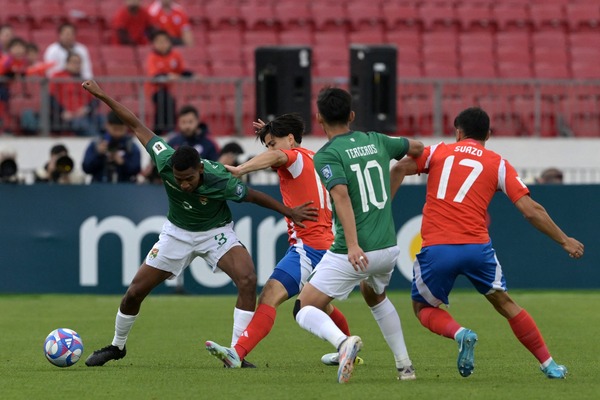 Bolivia y Chile chocan en El Alto