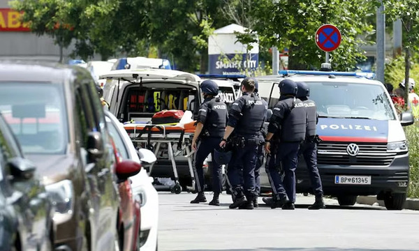 Al menos 10 muertos en un ataque a tiros en una escuela de Austria - OviedoPress