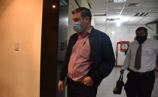 Piden extinguir causa contra hijo de González Daher